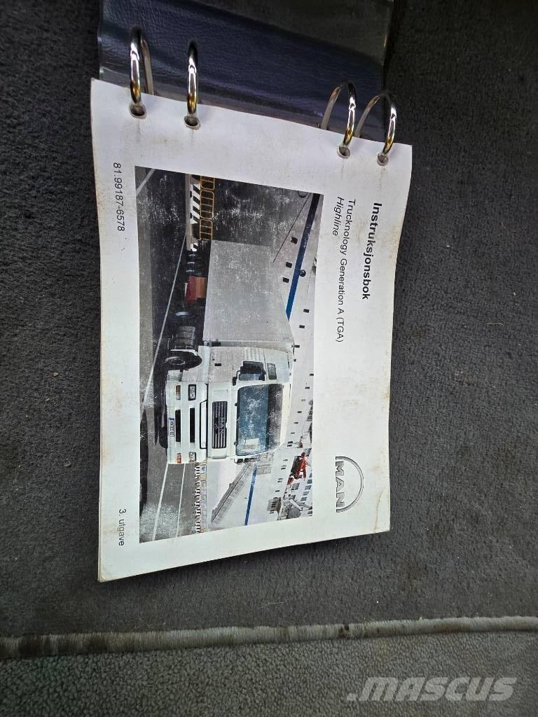 MAN TGA 26.413 Camion benne