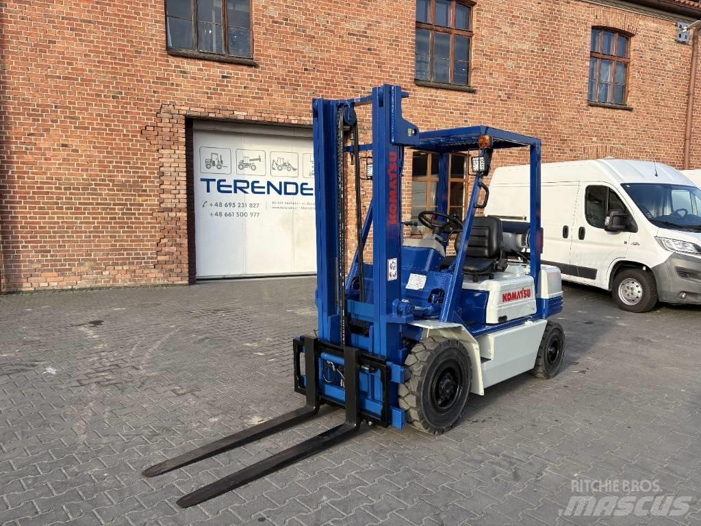Komatsu FG 20 T-11 Chariots GPL