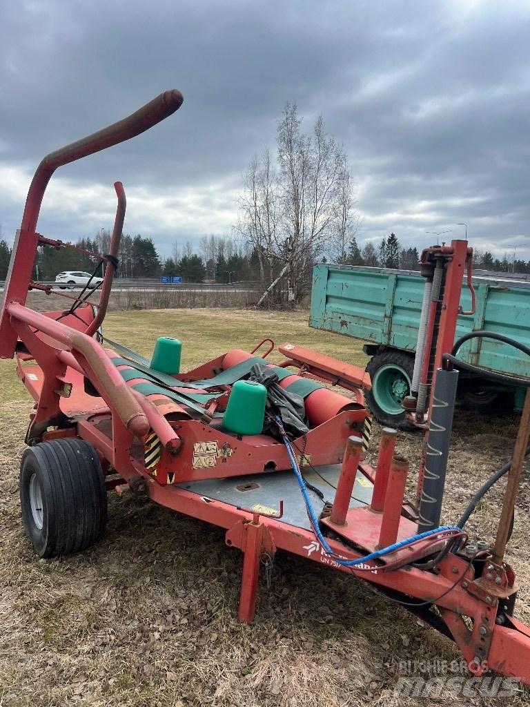 Kverneland UN 7517 Enrubanneuse