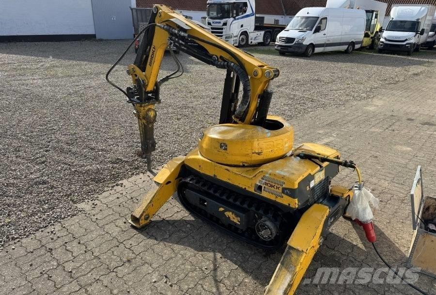 Brokk 110 Pelle de démolition