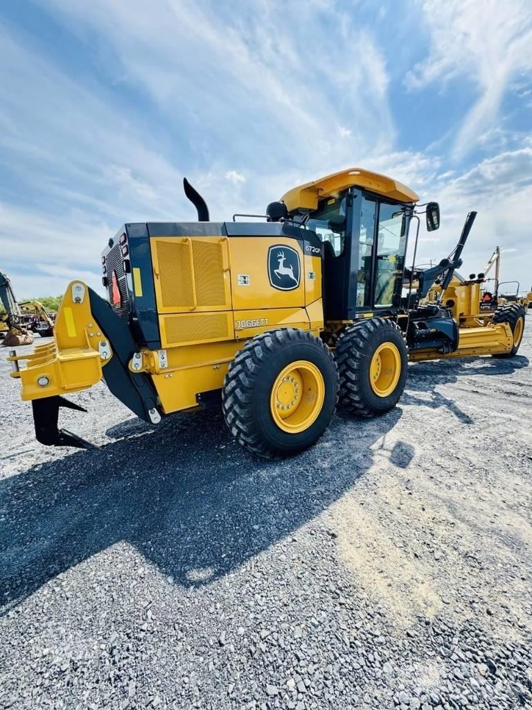 DEERE 672G Niveleuse