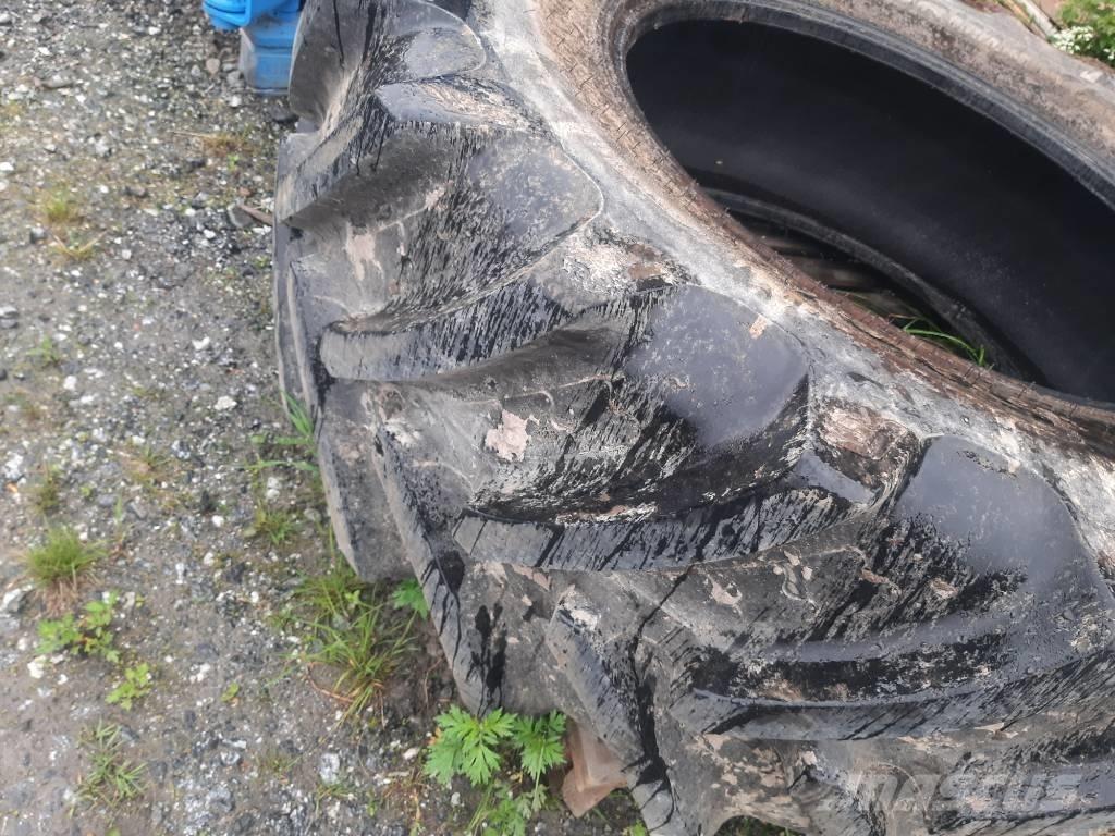 BKT 580/70R38 Pneus, roues et jantes