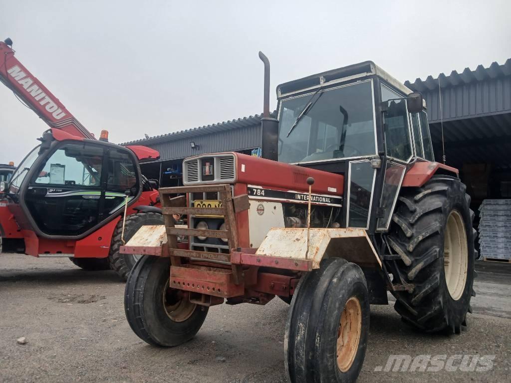 International 784 Tracteur