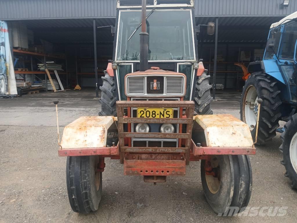 International 784 Tracteur
