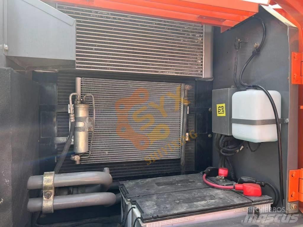 Hitachi ZX 210-3 G Pelle sur chenilles