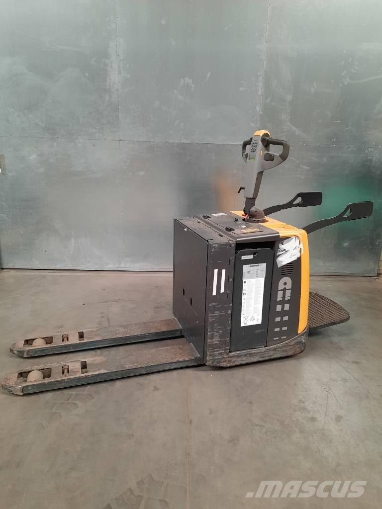 UniCarriers PMR200P Transpalette accompagnant porté debout