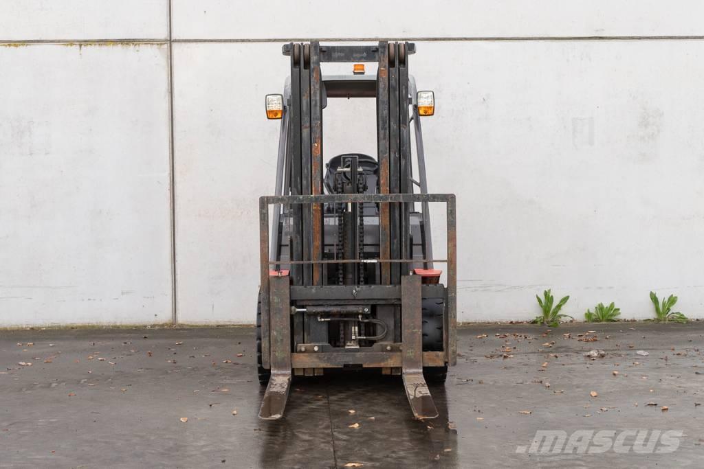 Manitou MI 30 D Chariots diesel