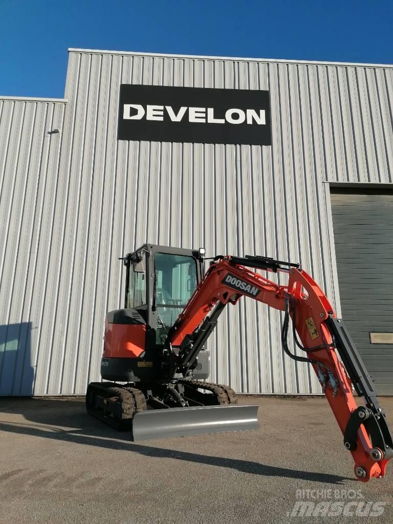 Doosan DX 27 Z Mini pelle < 7t