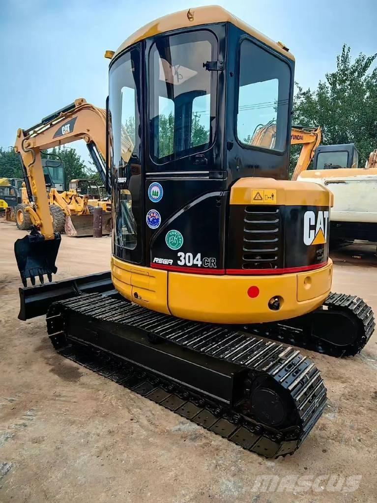 CAT 304 C Mini pelle < 7t