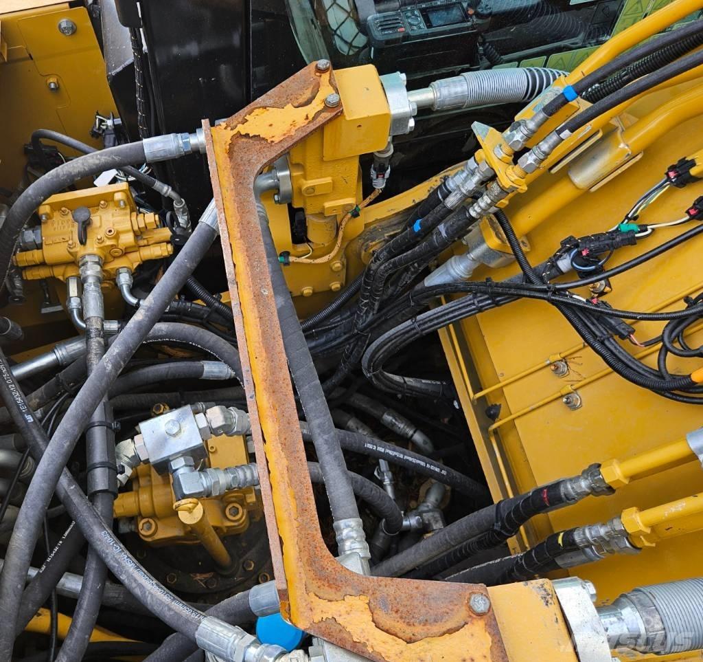 CAT 320 Pelle sur chenilles