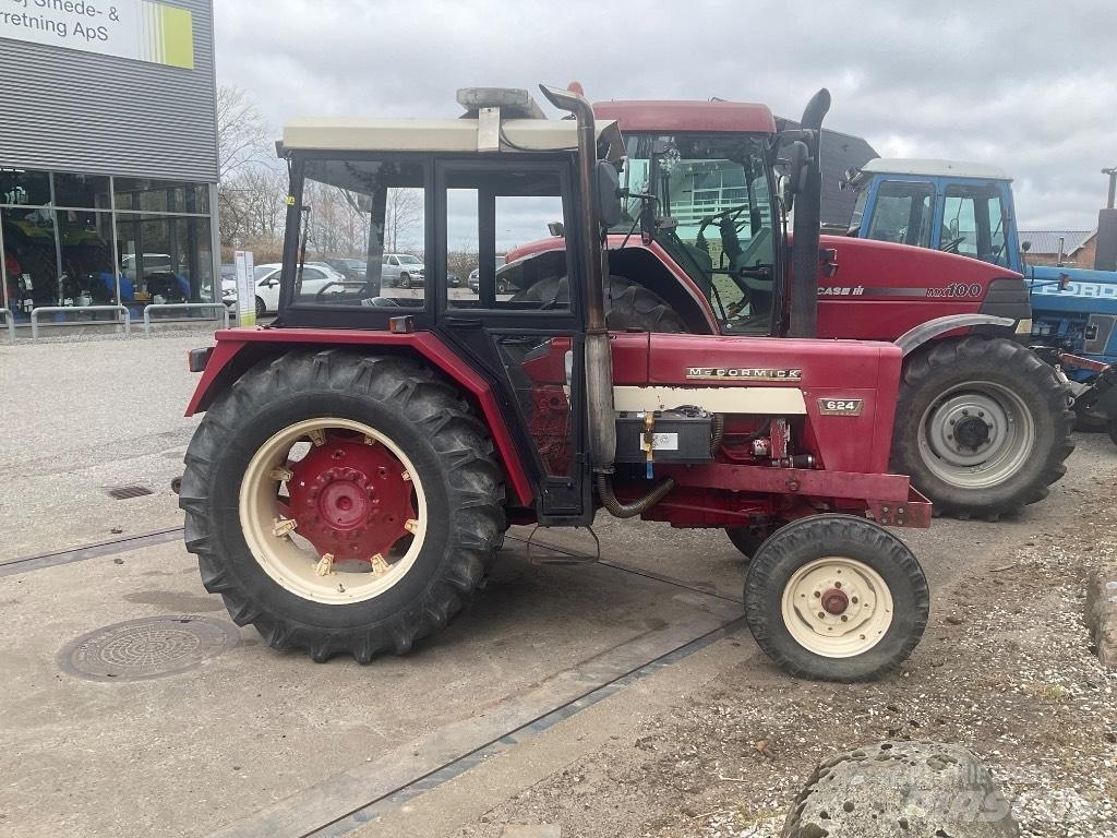 IH 624 Tracteur