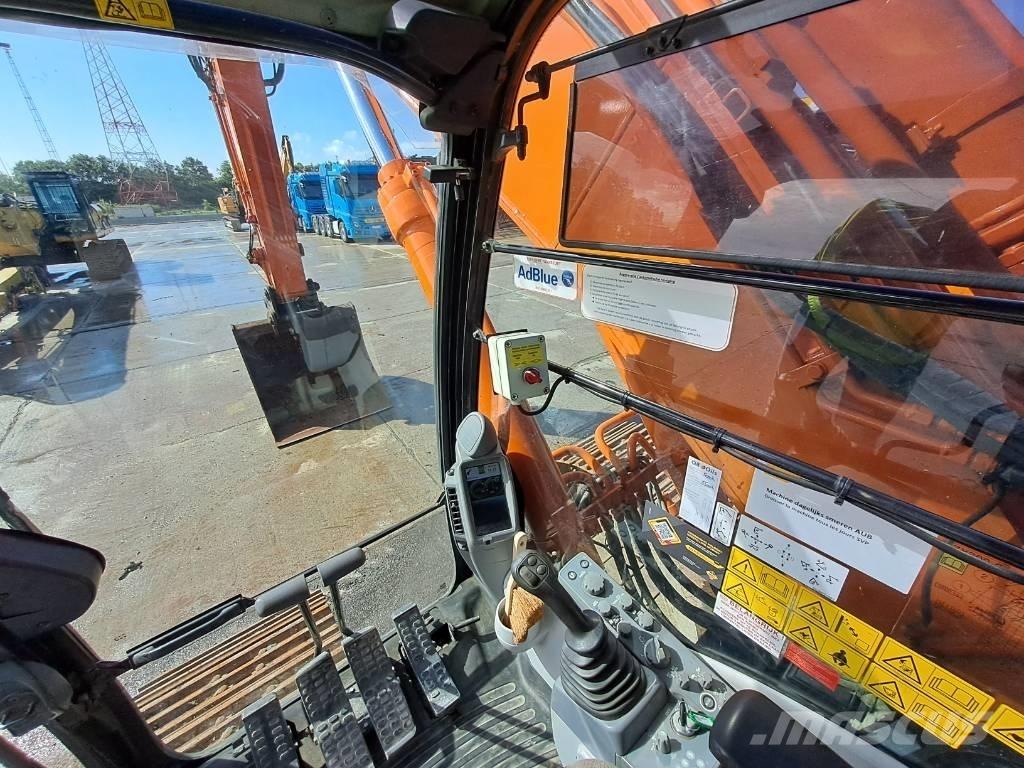 Hitachi ZX300LC-6 Pelle sur chenilles