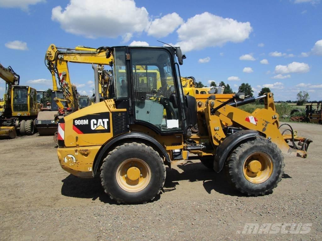 CAT 908 M Chargeuse sur pneus