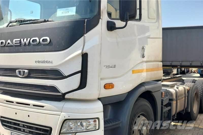 Daewoo KL3TX Autre camion