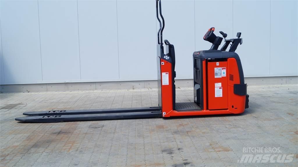 Linde N25C-lang Préparateur de commande au sol
