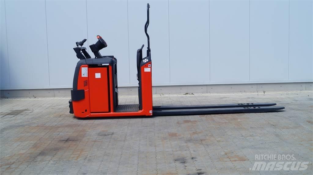 Linde N25C-lang Préparateur de commande au sol