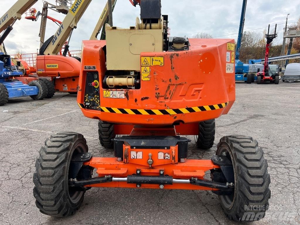 JLG 340 AJ Nacelles articulées