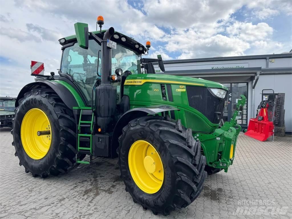 John Deere 6R 250 Tracteur