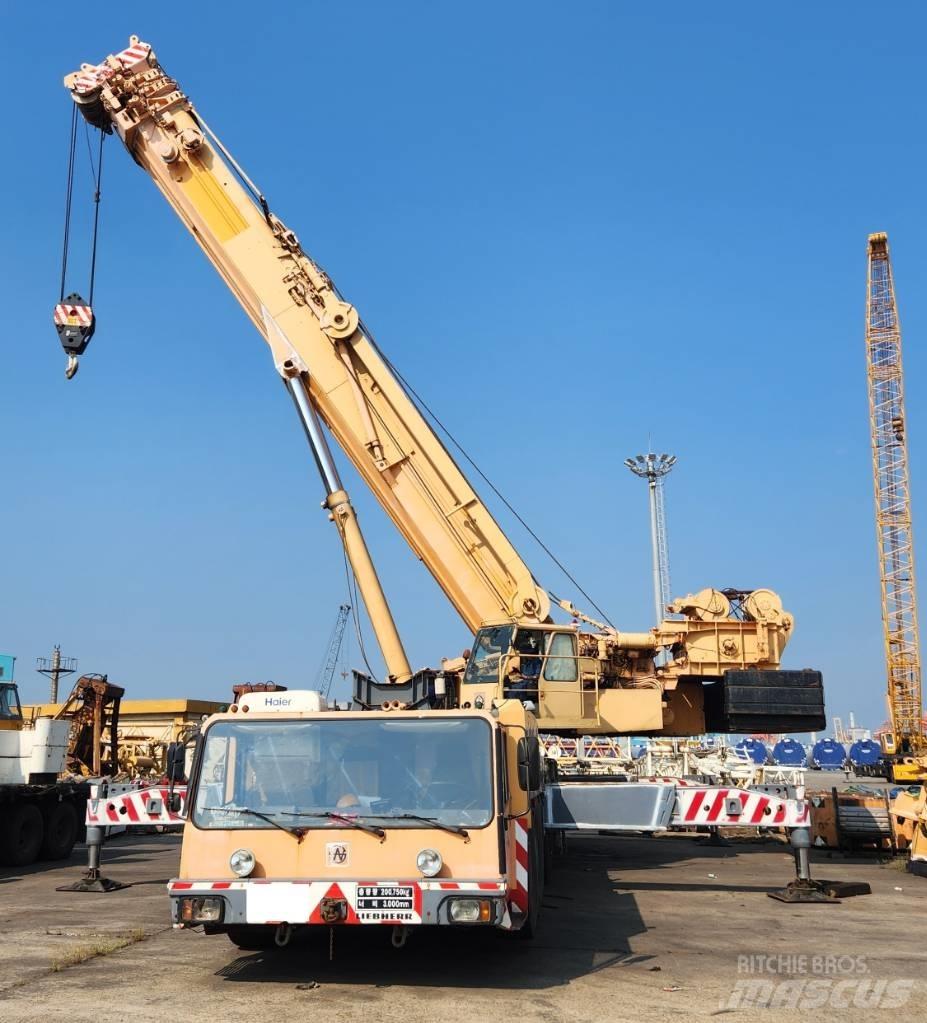 Liebherr LTM 1400 Grues tout terrain