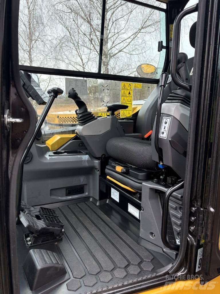 CAT 306 Mini pelle < 7t