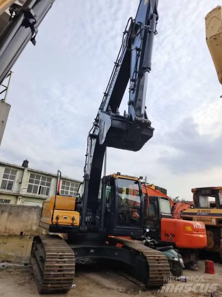Hyundai 210w-9 Pelle sur pneus