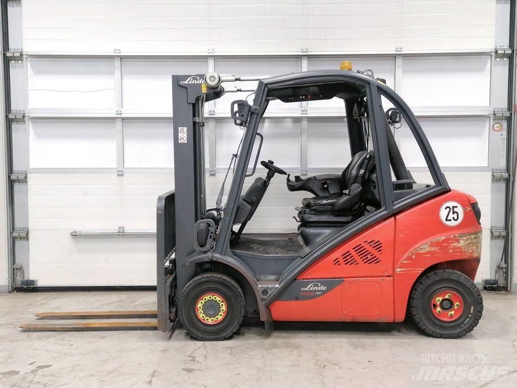 Linde H25D-02 Chariots diesel