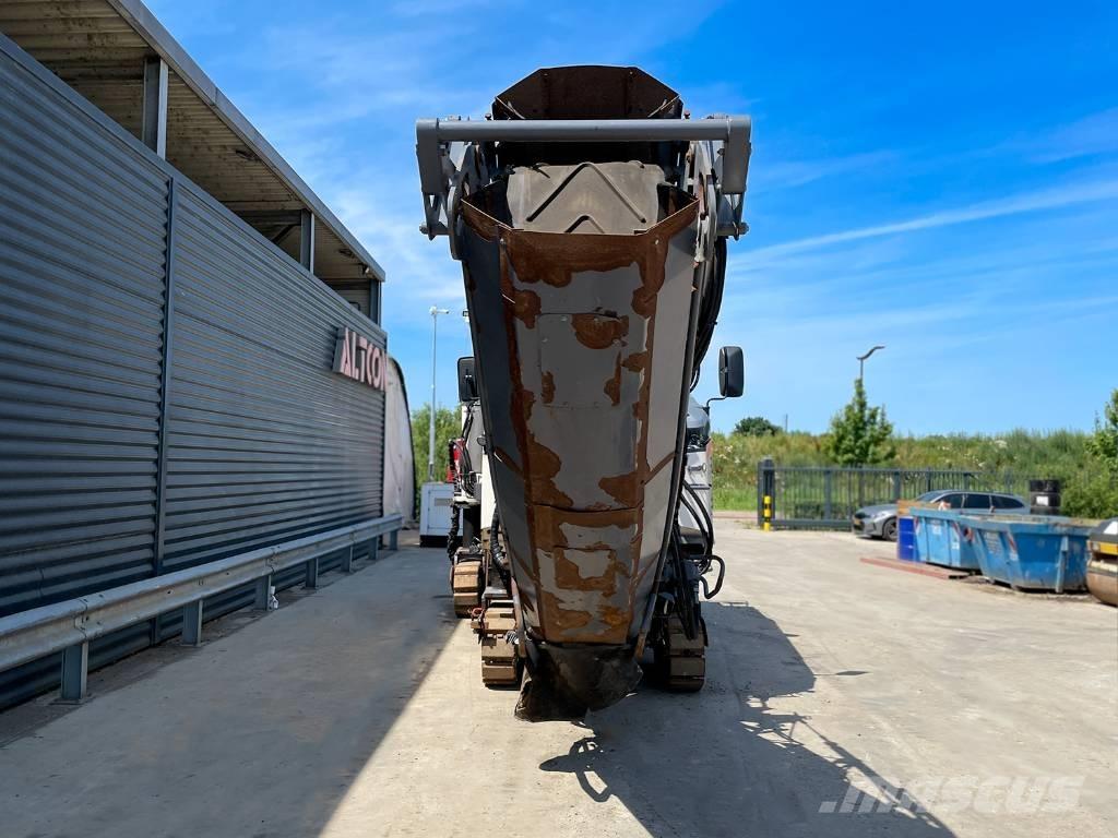 Wirtgen W 100 CFI Fraiseuse à froid