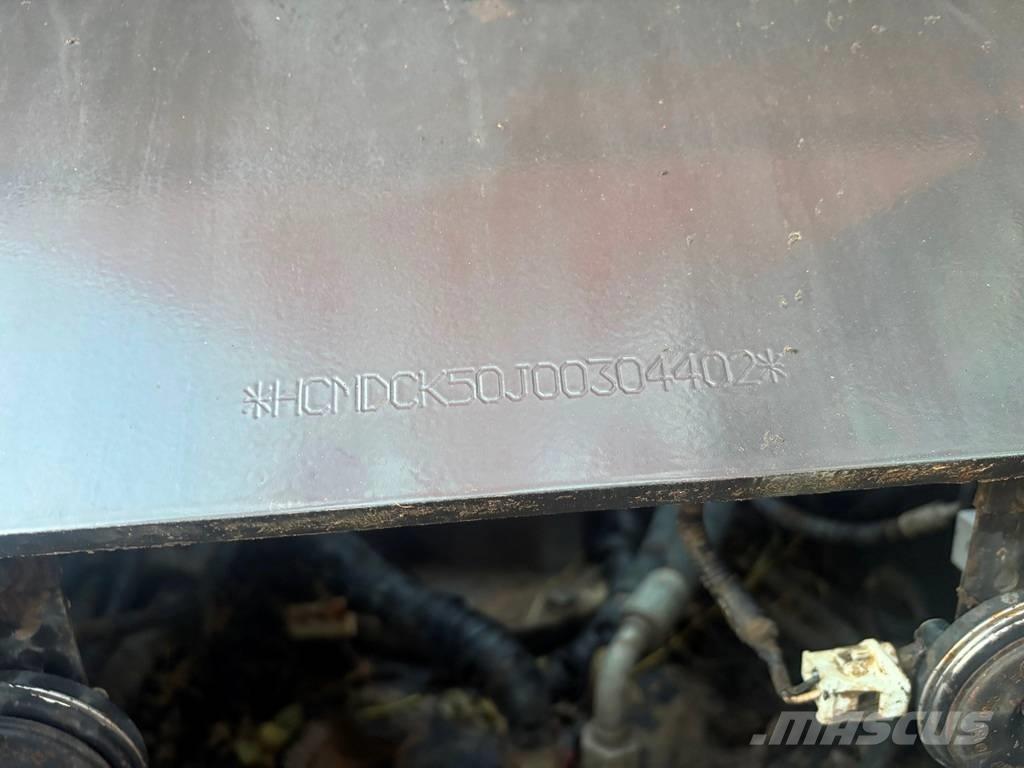 Hitachi ZX 210 LC-3 Pelle sur chenilles