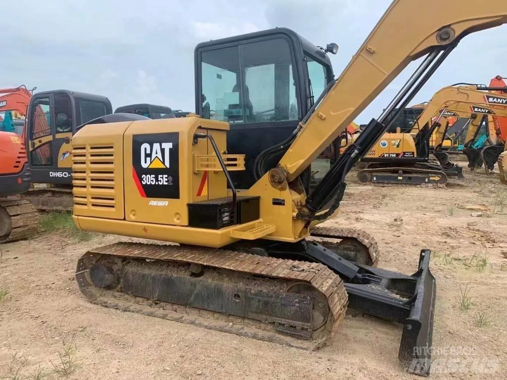 CAT  305.5 Pelle sur chenilles