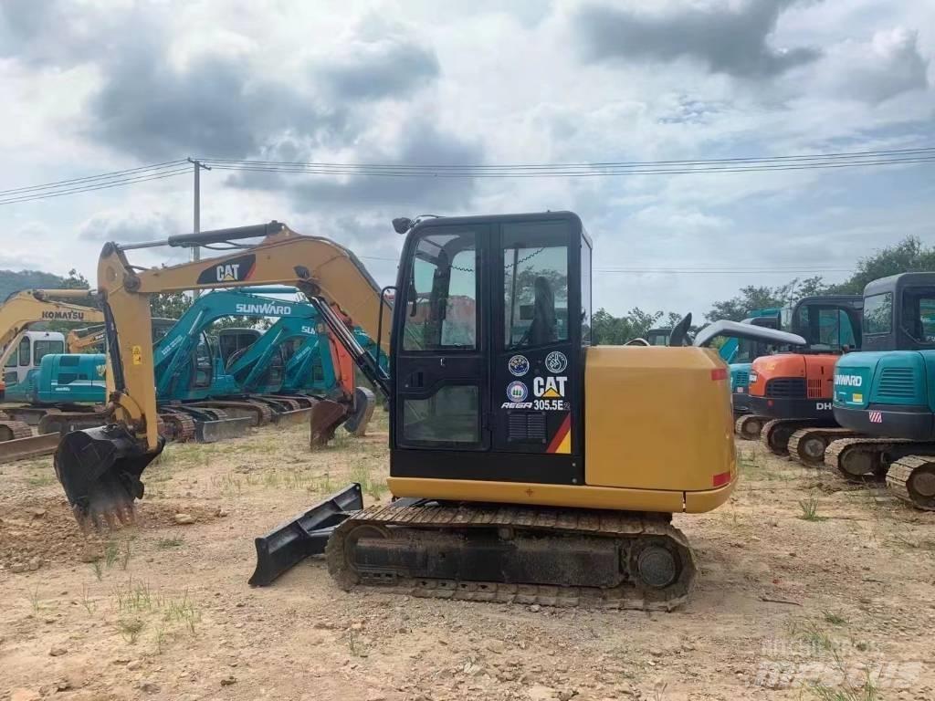 CAT  305.5 Pelle sur chenilles