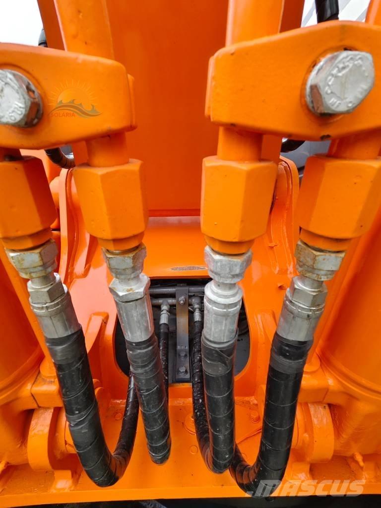 Hitachi EX 120 Pelle sur chenilles