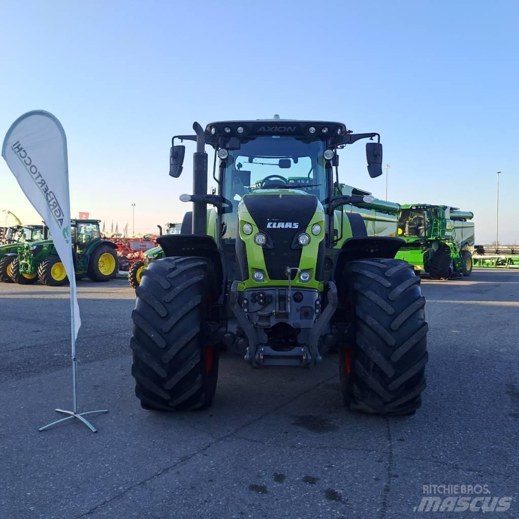 CLAAS Axion 830 Tracteur