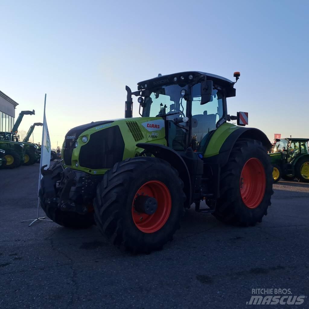 CLAAS Axion 830 Tracteur