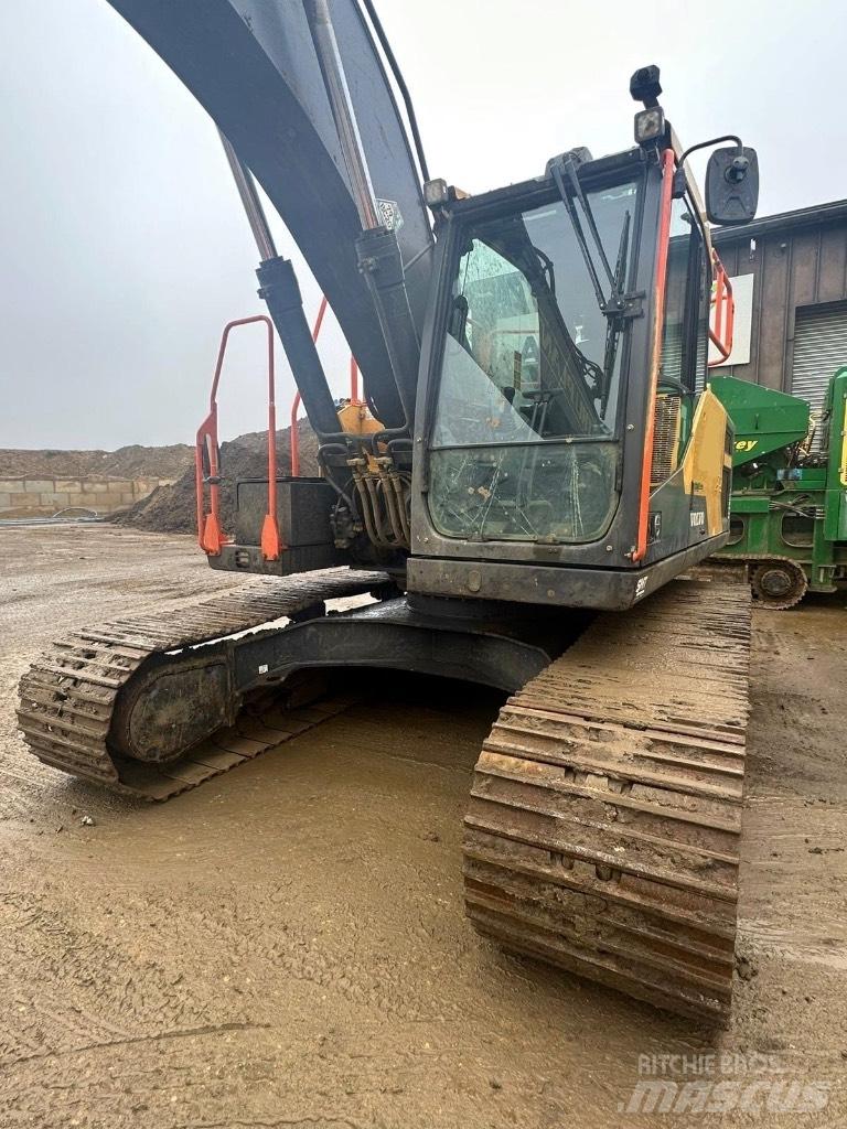 Volvo EC200EL Pelle sur chenilles