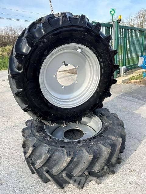  GREENEX 320/70R28 Pneus, roues et jantes
