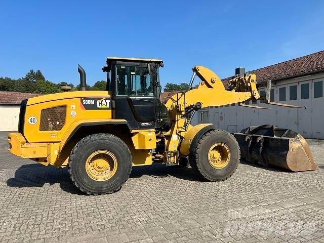 CAT 938 M Chargeuse sur pneus