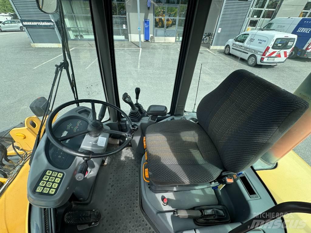 Volvo L 30 B Chargeuse sur pneus