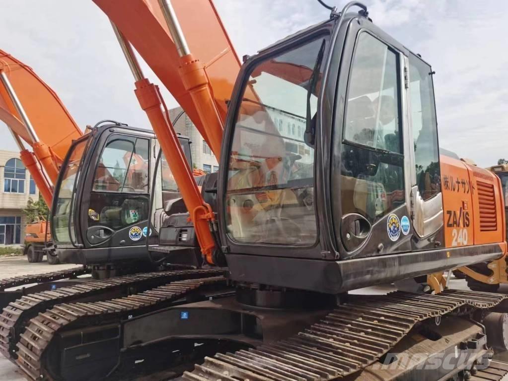 Hitachi ZX 240 Pelle sur chenilles