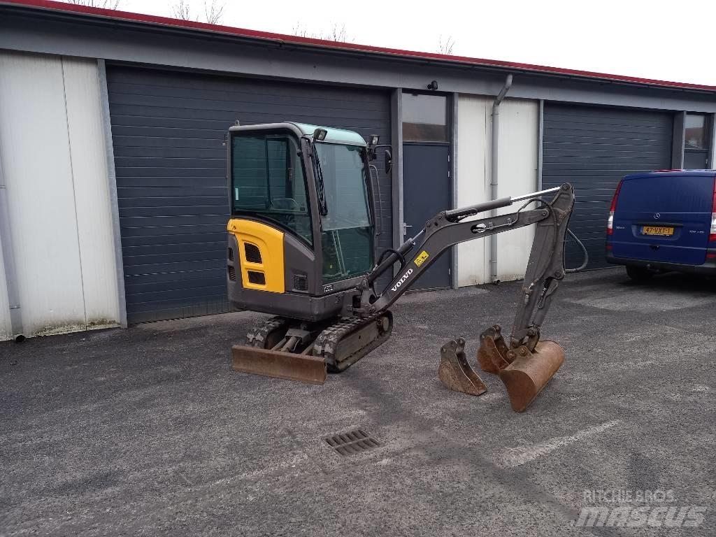 Volvo EC 15 Mini pelle < 7t
