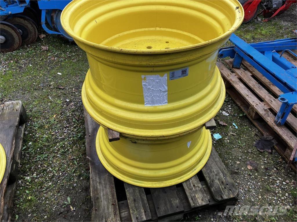 John Deere 15x28 Pneus, roues et jantes