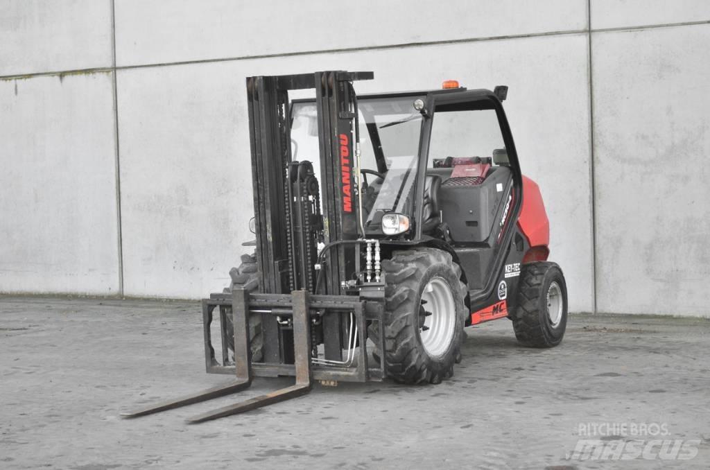 Manitou MC 30-4 Chariots diesel