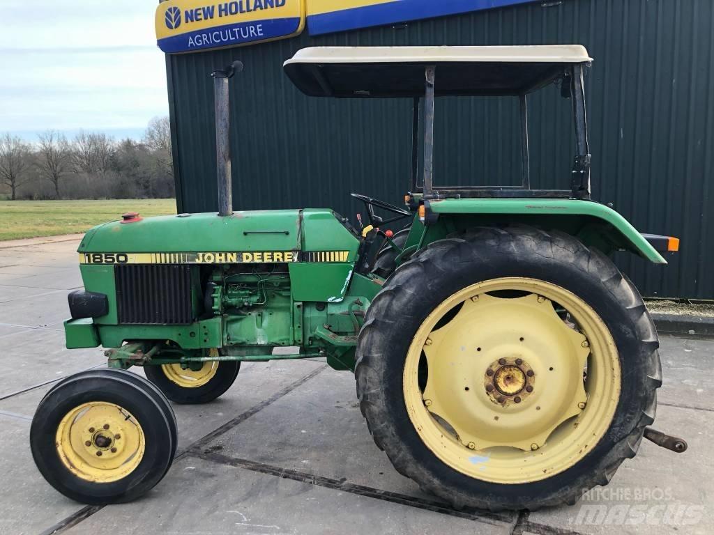 John Deere 1850 Tracteur