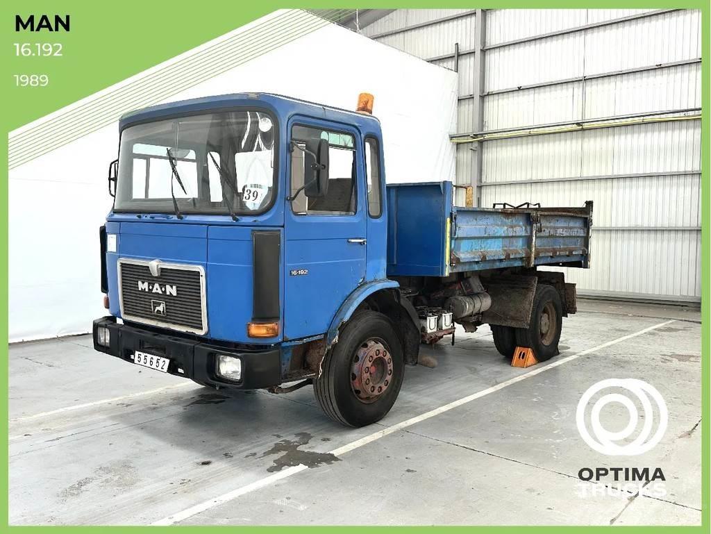 MAN 16.192 FL Camion benne