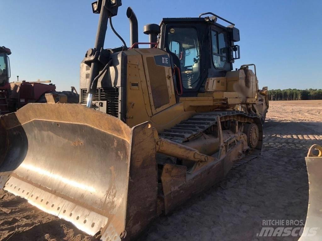 CAT D 7 E Bouteurs sur chenilles