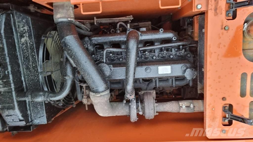 Daewoo SL130LC-V Pelle sur chenilles