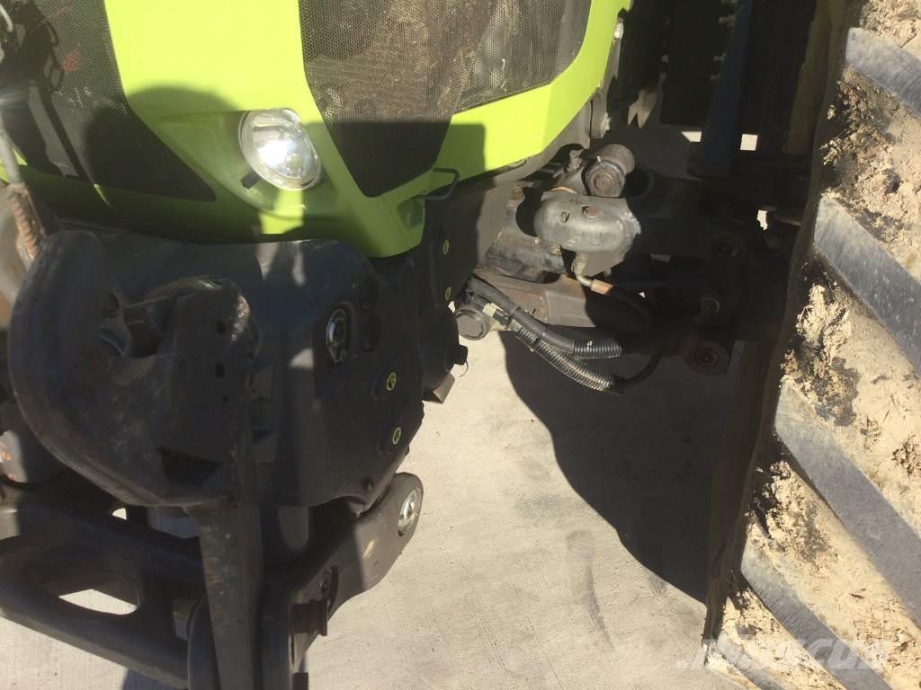 CLAAS ARION 620 Tracteur