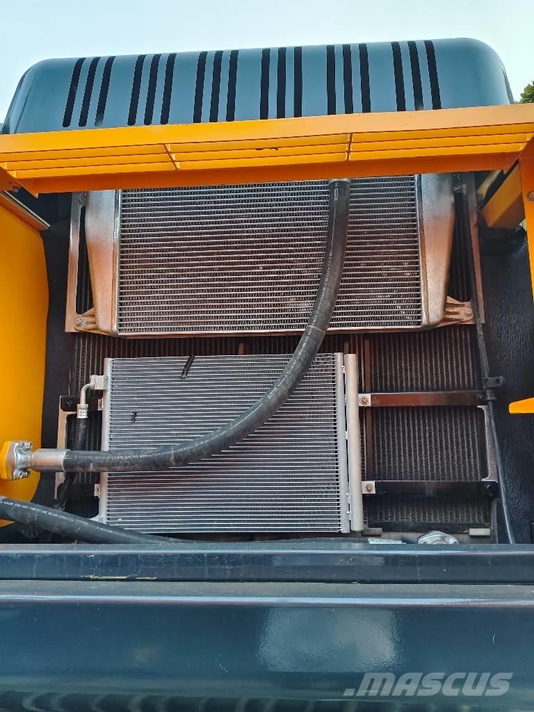 Hyundai R305LC-9T Pelle sur chenilles