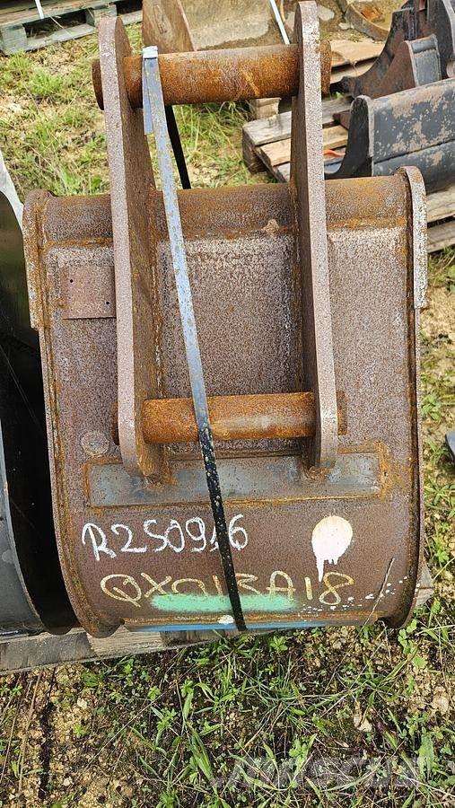 White Axe 45mm Godet