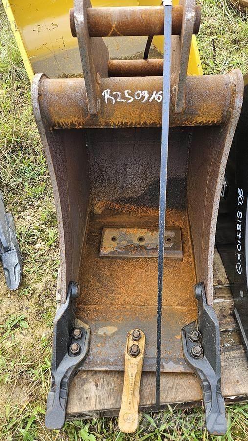 White Axe 45mm Godet