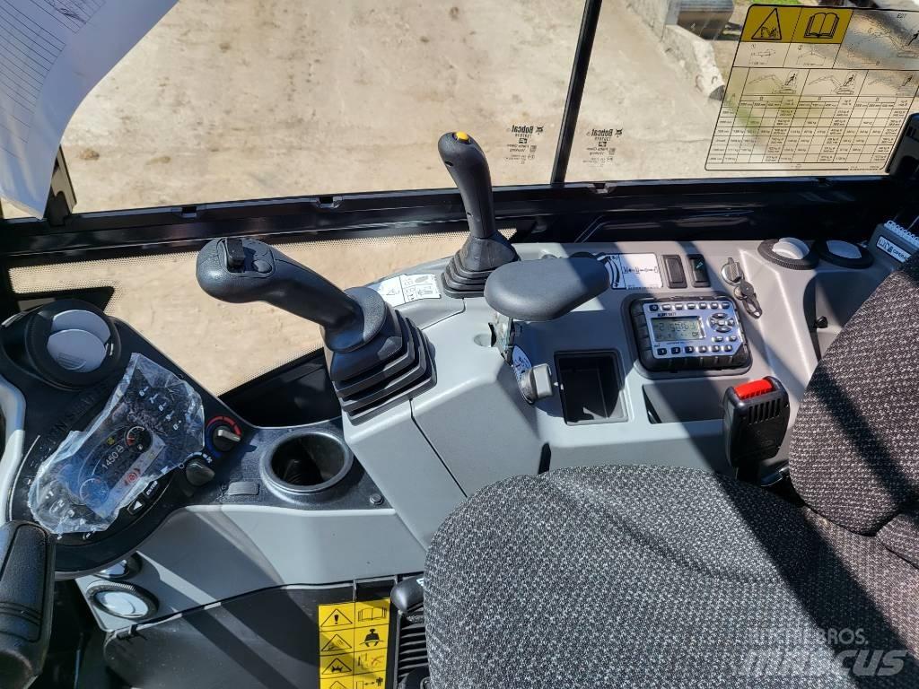Bobcat E 27 Z Mini pelle < 7t